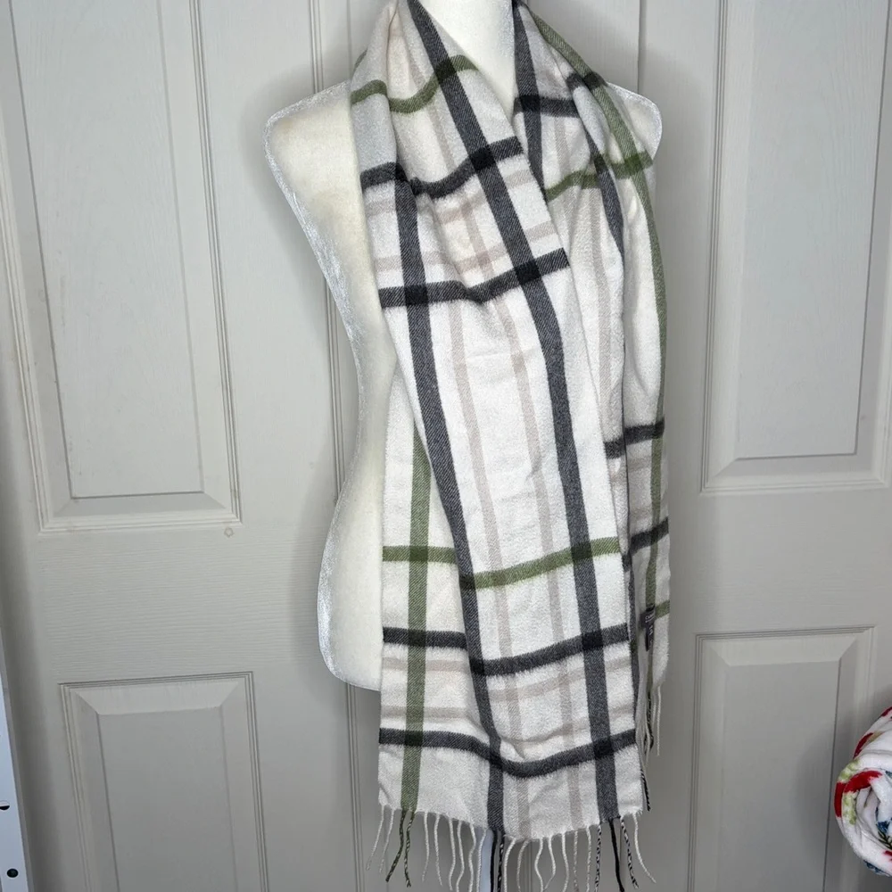 Charter Club Cashmere Green and White Plaid cashmere Scarf